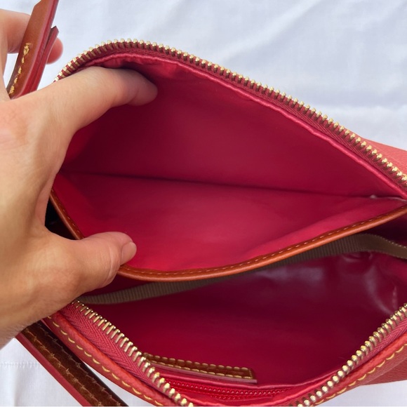 Dooney & Bourke Small Barrel Bag red leather - Picture 10 of 11